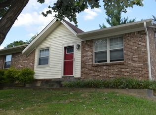 8209 Vaughn Mill Rd, Louisville, KY 40228