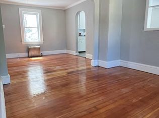 2 Adelaide Ave #2B, Smithfield, RI 02917