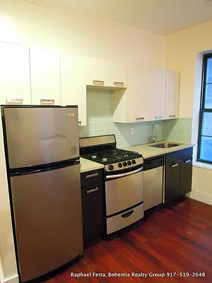 Rented by Bohemia Realty Group | media 14