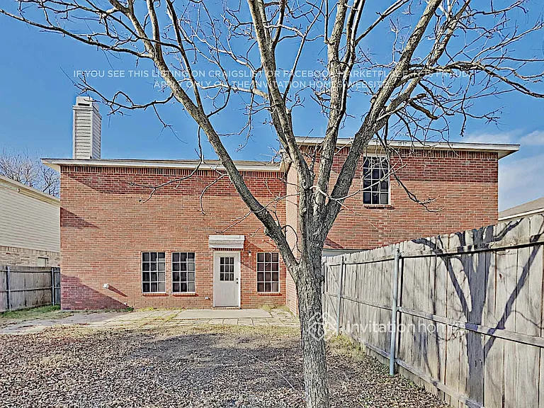 1537 Englewood Dr — Photo 23