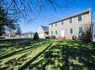 785 Union St, Portsmouth, RI 02871