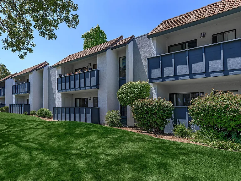 Maya Linda Apartments — Photo 13