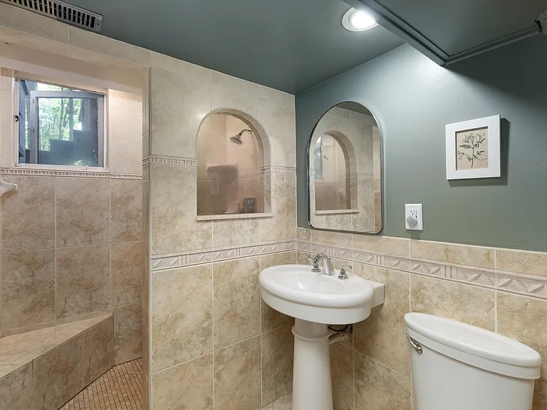 24179 Locust St — Photo 22