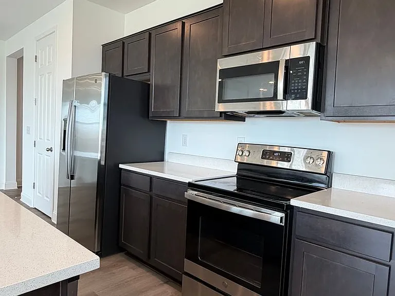 334 Mistfield St — Photo 24