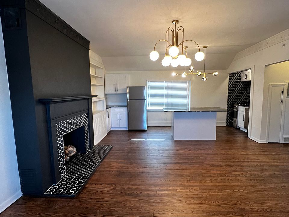 1st image of 14719 Franklin Blvd
