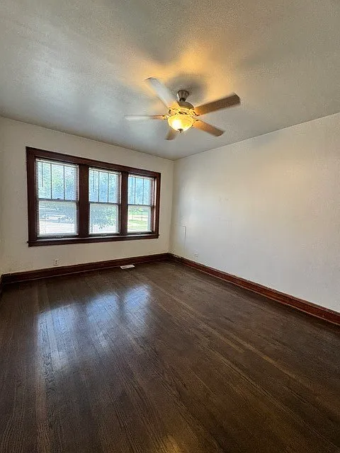 1 bed, 1.0 bath, 850 sqft, $1,200 — Photo 2