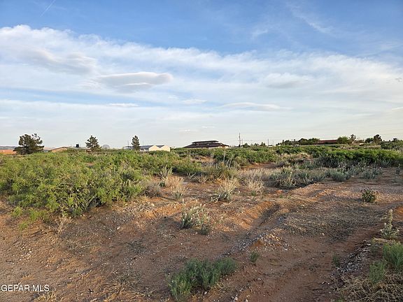 2nd image of 5174 Desert Willow Dr
