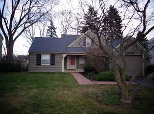 287 Village Ln, Rochester, NY 14610