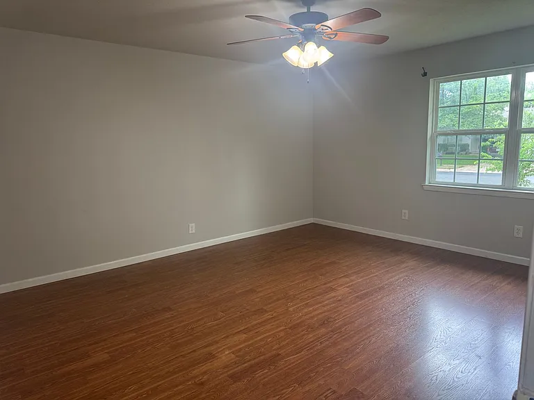 305 Wilson St — Photo 19