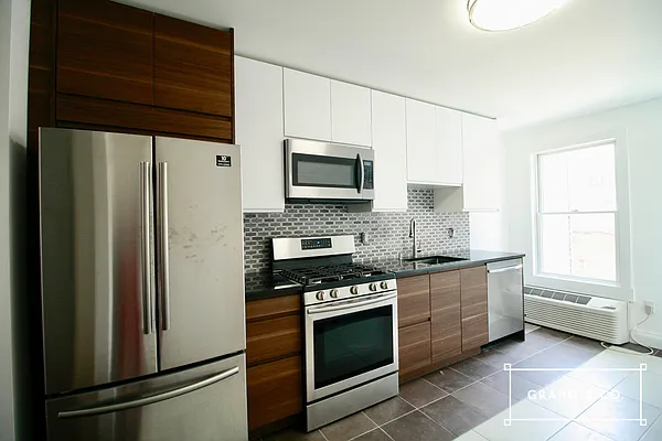 Rented by Grand & Co. | media 27