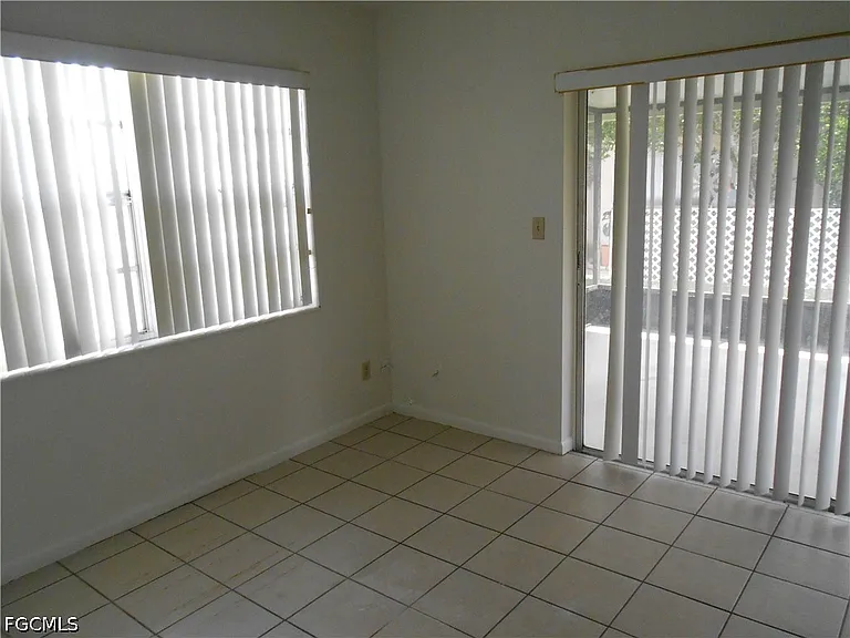 404 Joel Blvd — Photo 11