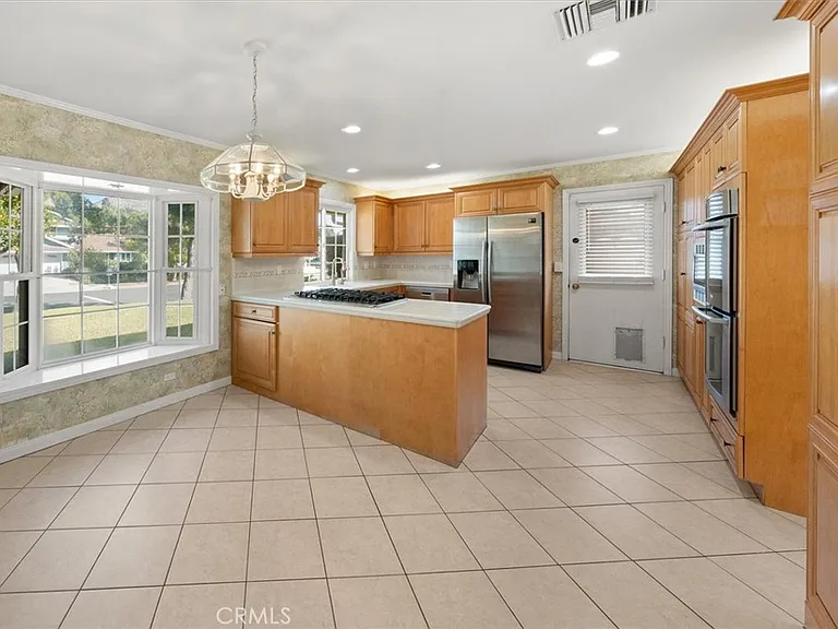 19100 Castlebay Ln — Photo 16