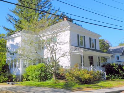 39 Walnut Rd, South Hamilton, MA, 01982