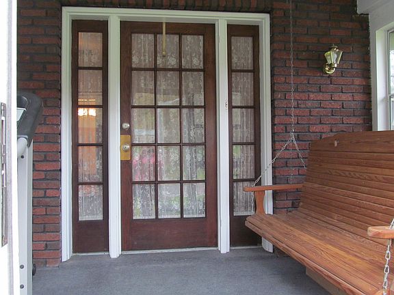 Enclosed front porch