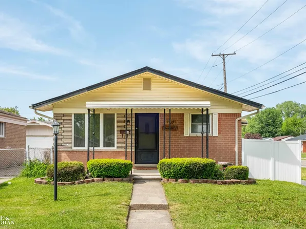 19655 Opal St, Clinton Township, MI 48035