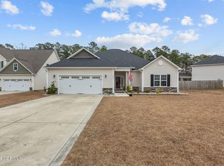 1202 Skipjack Ct, New Bern, NC 28562