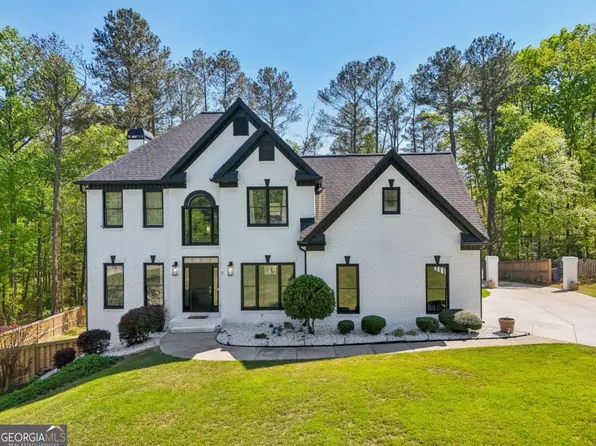 1961 Flowering Dr, Grayson, GA 30017