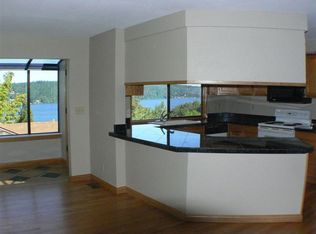 15500 Bothell Way NE, Lake Forest Park, WA 98155