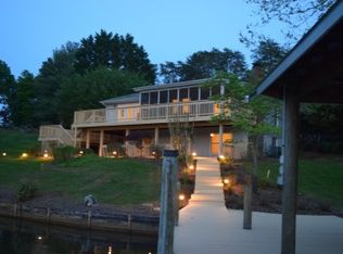 65 River Creek Cir, Wirtz, VA 24184