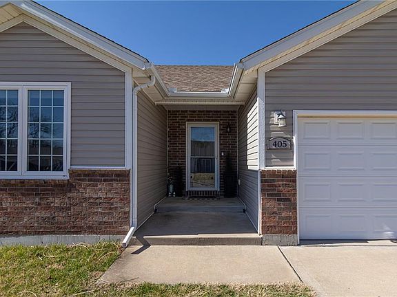 3rd image of 405 Villa Dr