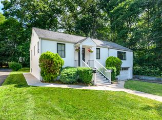22 River Pl #B, Stamford, CT 06907