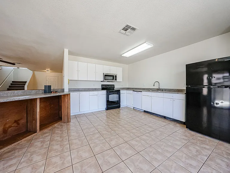 11816 W Rosewood Dr — Photo 9