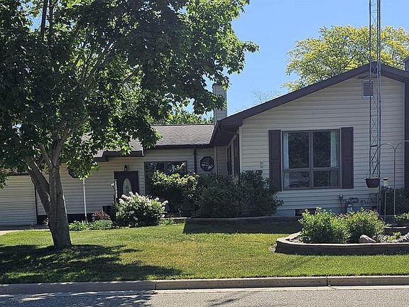 5th image of 145 Forest Lane
