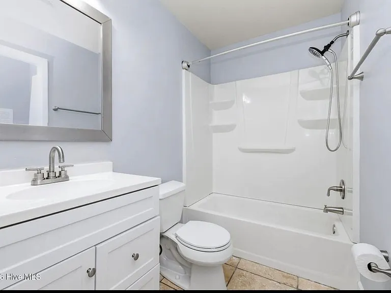 5017 Ilex Dr — Photo 7
