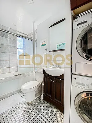 Rented by City Connections Realty | media 16