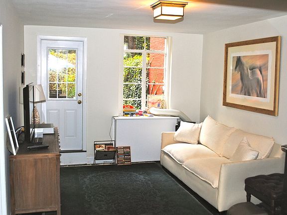 2nd image of 75 Charles St APT 1R