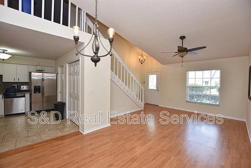 1072 Meadowood Pointe Rd