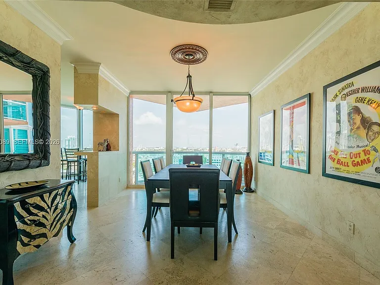 300 S Pointe Dr #1504 — Photo 5