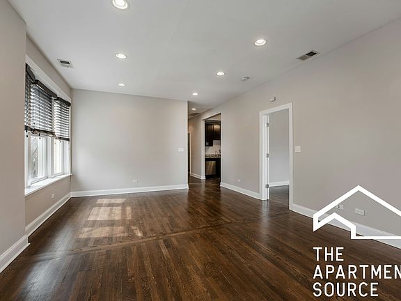 5th image of 2504 W Argyle St #2