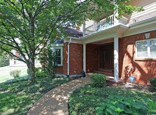 310 Carlyle Lake Dr, Saint Louis, MO 63141