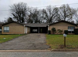 804 Faircreek Ln, Longview, TX 75604