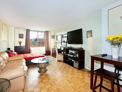 393 W 49th St APT 4I, New York, NY, 10019
