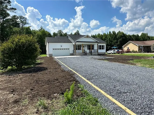 15300 Courthouse Hwy, Smithfield, VA 23430