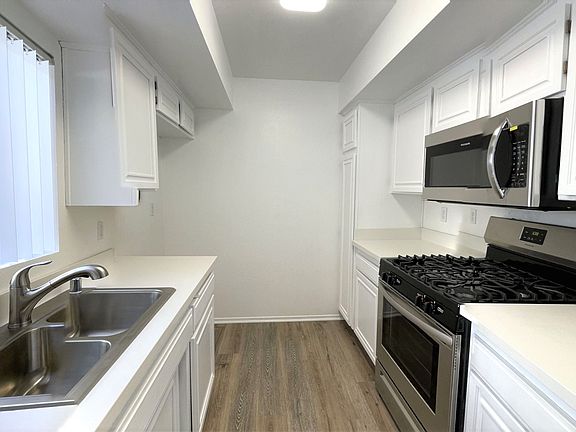 3rd image of 5300 Kester Ave APT 101