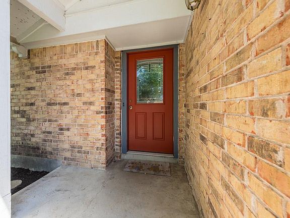 4th image of 9907 Parkfield Dr