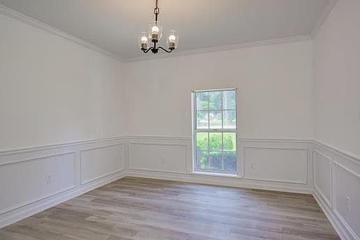 4th image of 3007 Maplewood Drive Drive