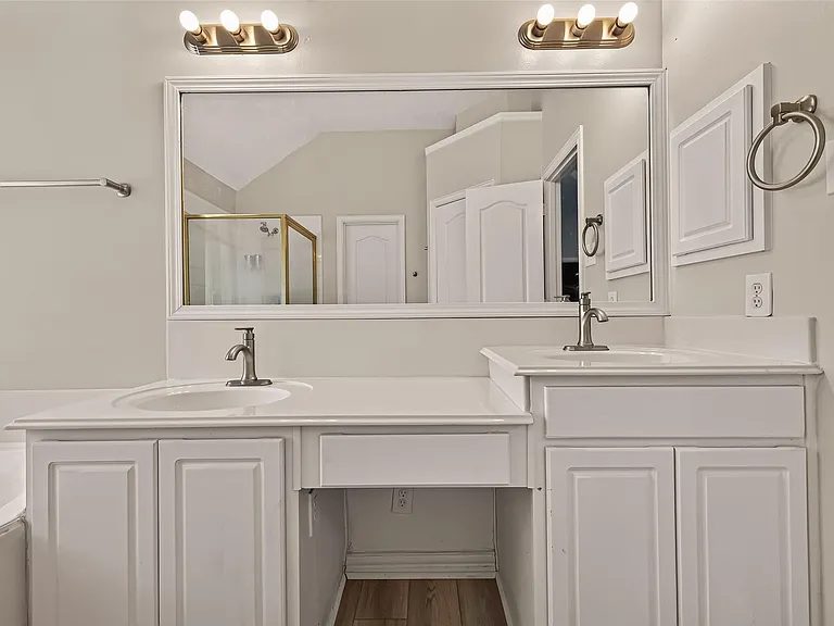 2607 Plantation Hollow Ct — Photo 38