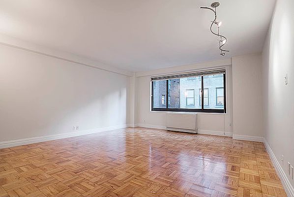 1st image of 477 W 57th St #3E