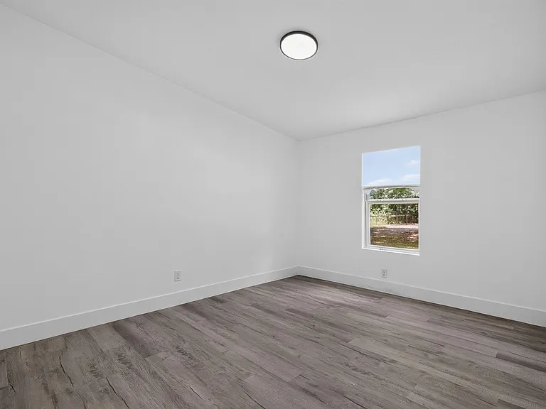 7180 SW 19th Pl — Photo 22