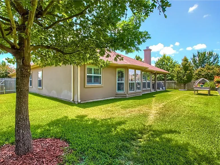 30617 Chi Chi Dr — Photo 32