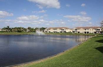 2nd image of 3590 Parkridge Cir