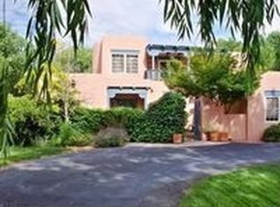 5711 Eakes Ct NW, Los Ranchos De Albuquerque, NM 87107