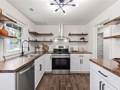 225 N Lloyd St, Suffolk, VA, 23434