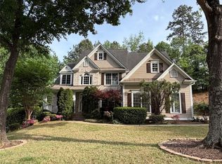 455 Hillcrest View Dr, Suwanee, GA 30024