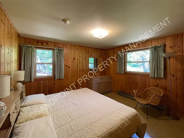 270 Eameshore Dr — Photo 17