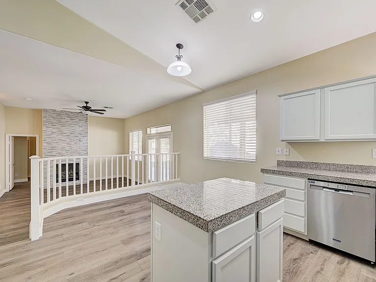 11490 Steponia Bay St — Photo 9